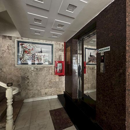 Oyo 1196 Le Vu Hotel ダラット エクステリア 写真