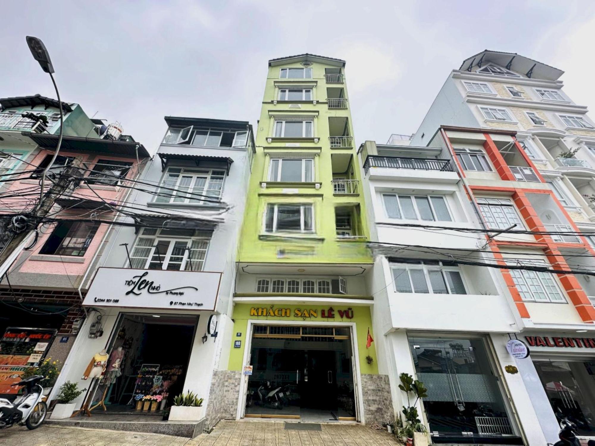 Oyo 1196 Le Vu Hotel ダラット エクステリア 写真
