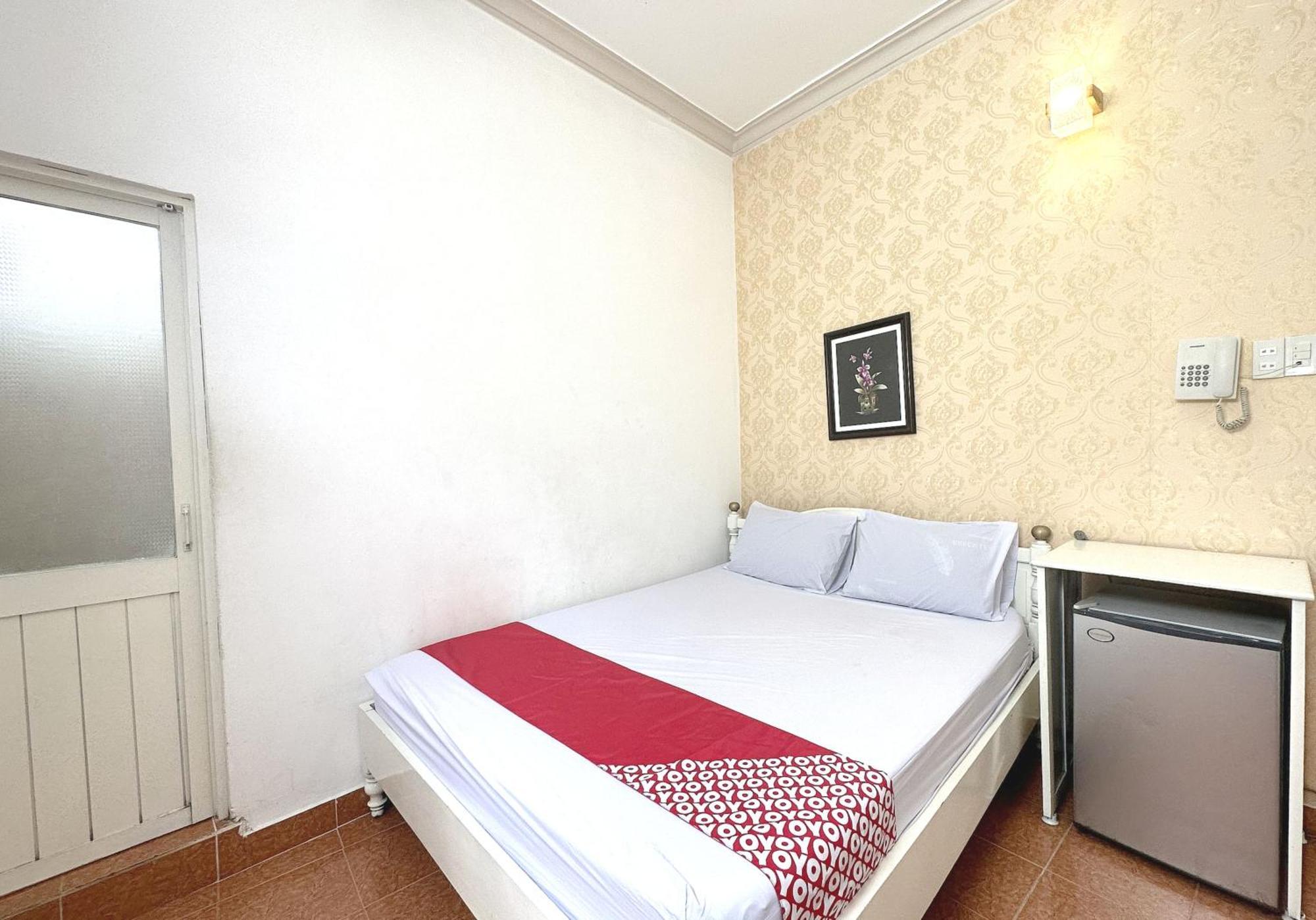 Oyo 1196 Le Vu Hotel ダラット エクステリア 写真