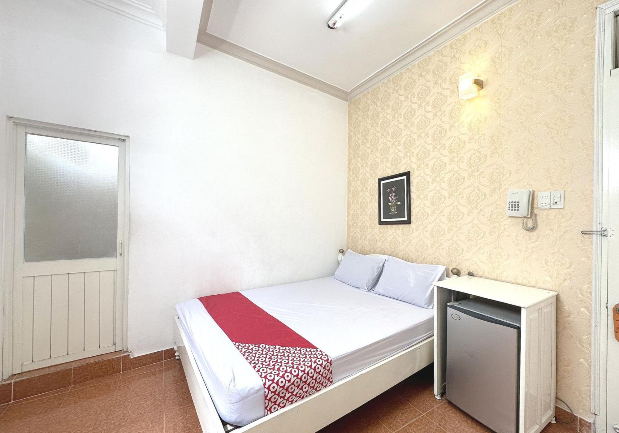 Oyo 1196 Le Vu Hotel ダラット エクステリア 写真