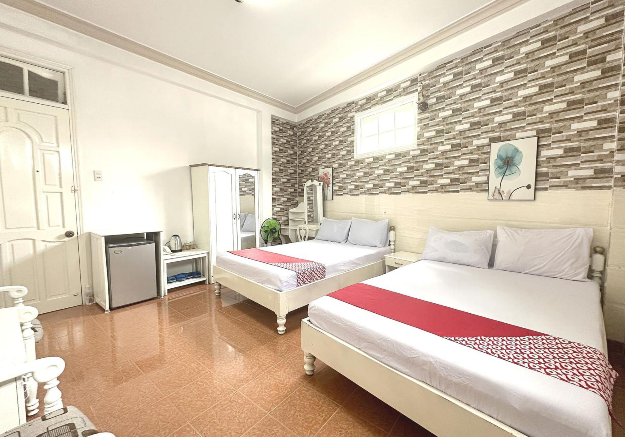 Oyo 1196 Le Vu Hotel ダラット エクステリア 写真