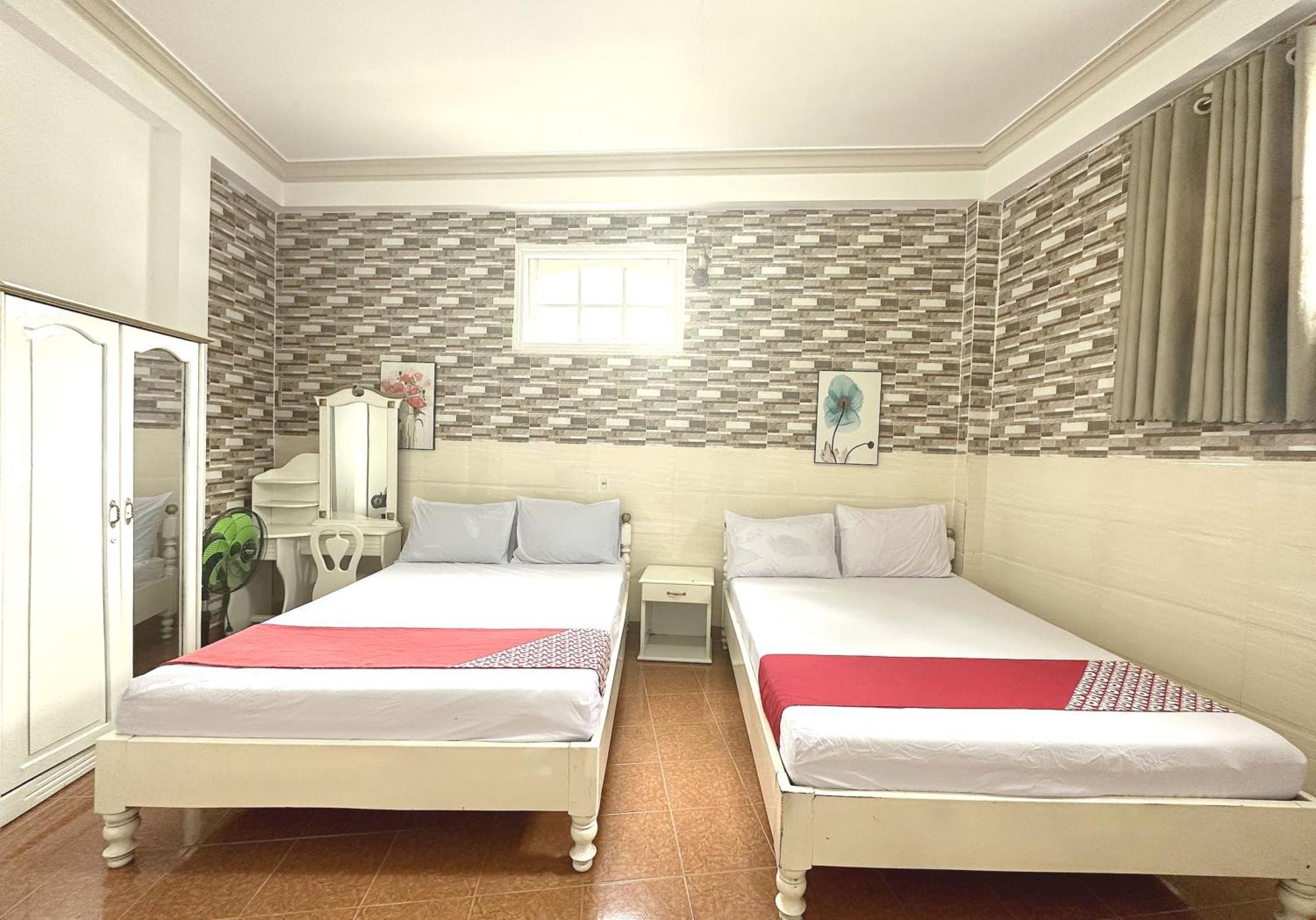 Oyo 1196 Le Vu Hotel ダラット エクステリア 写真
