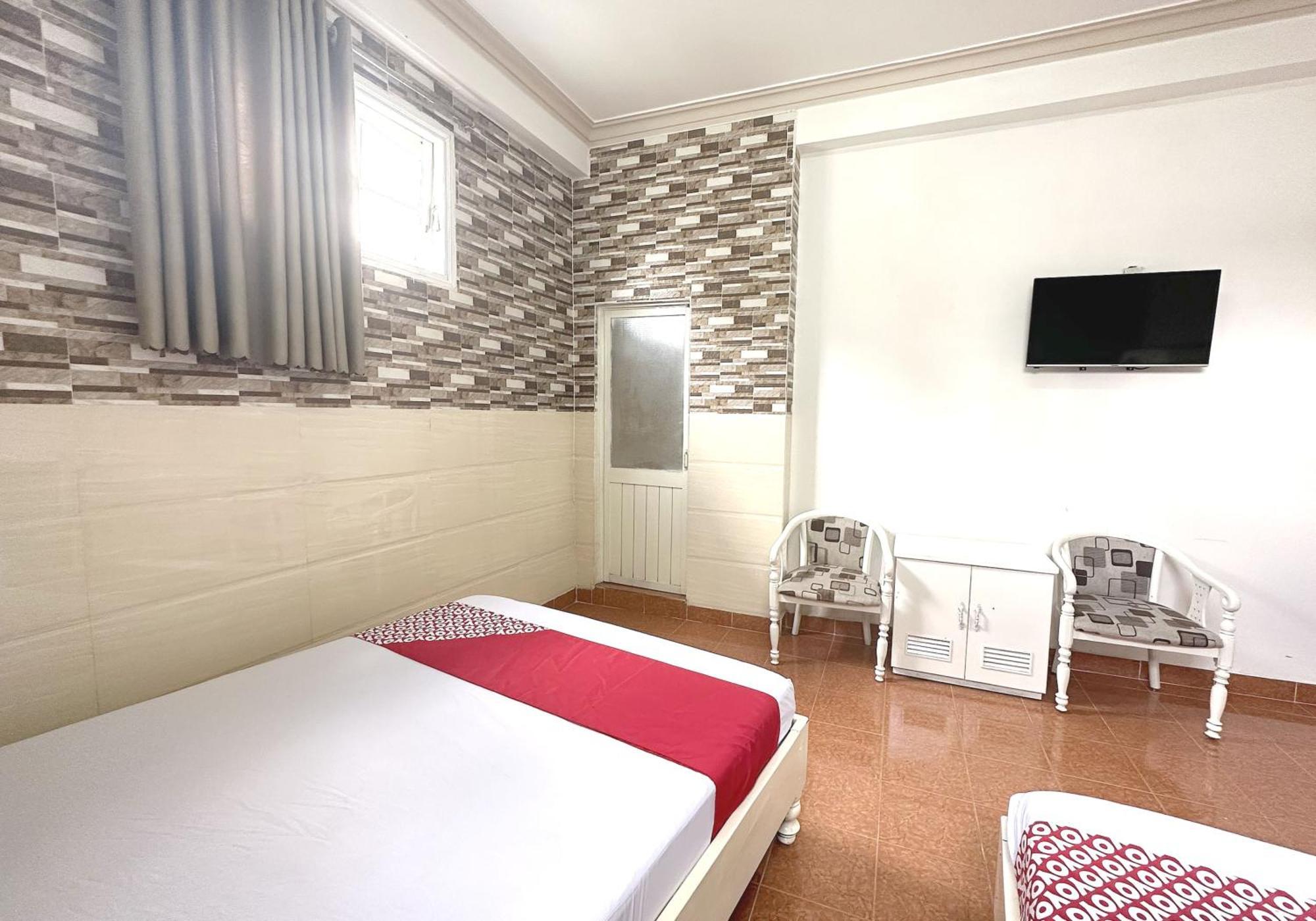 Oyo 1196 Le Vu Hotel ダラット エクステリア 写真