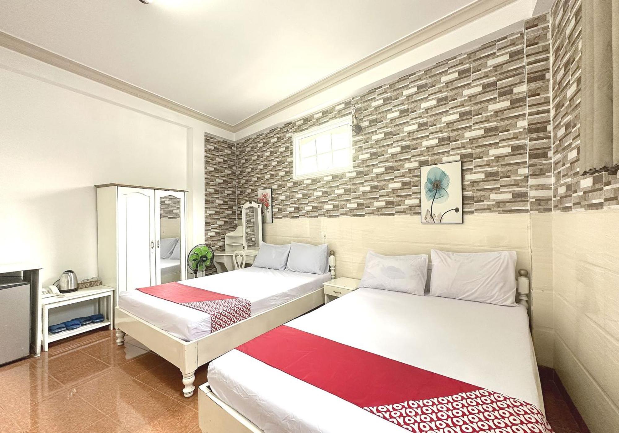 Oyo 1196 Le Vu Hotel ダラット エクステリア 写真