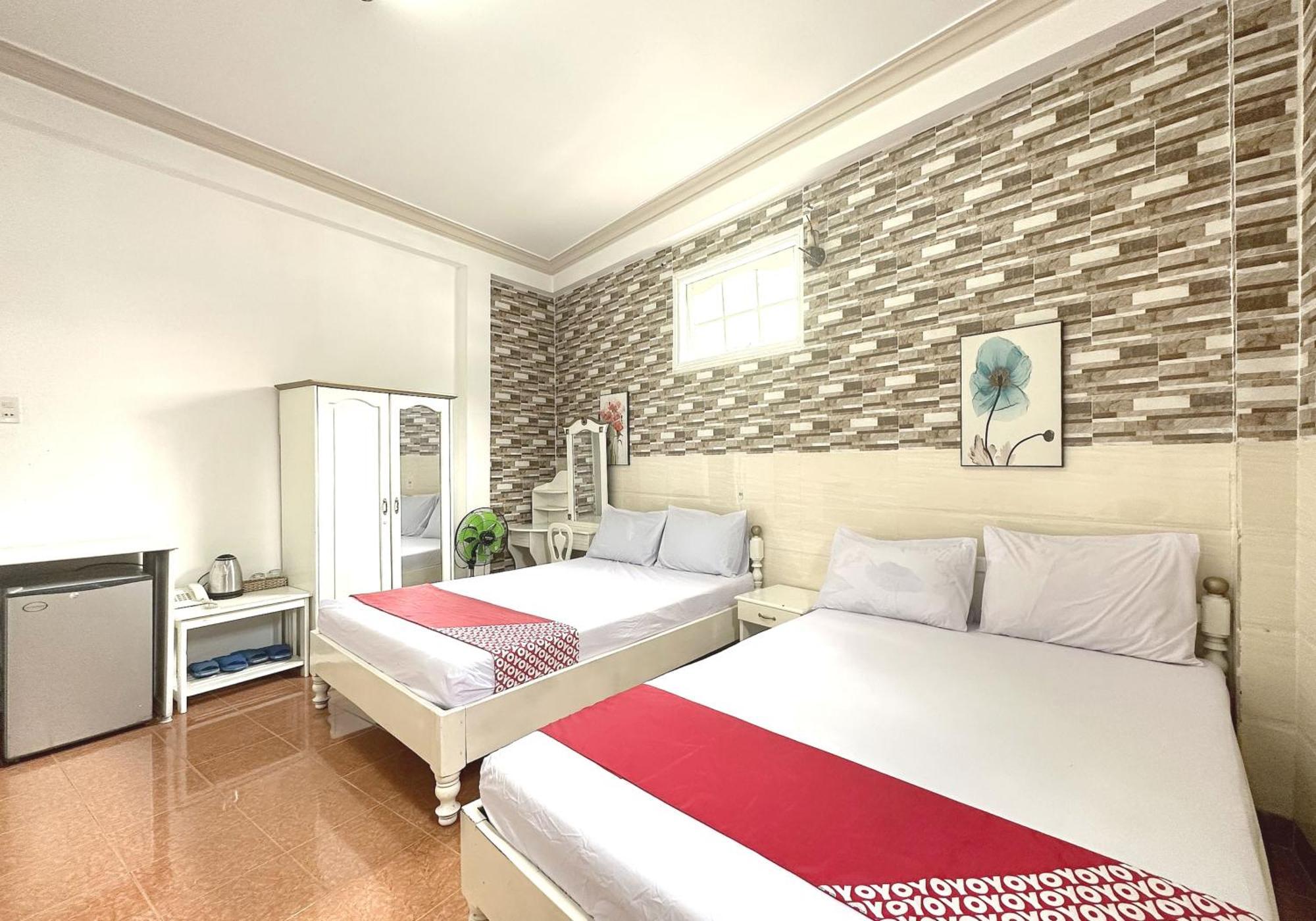 Oyo 1196 Le Vu Hotel ダラット エクステリア 写真