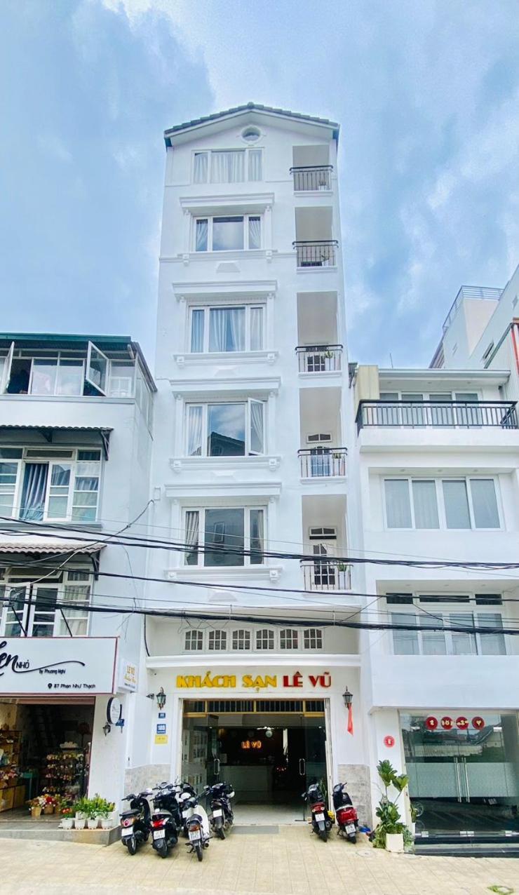 Oyo 1196 Le Vu Hotel ダラット エクステリア 写真