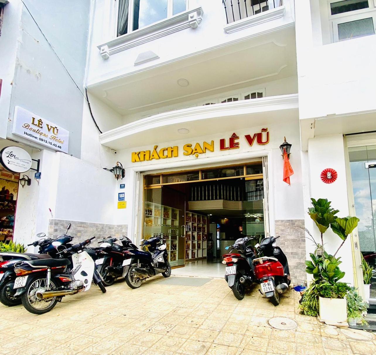 Oyo 1196 Le Vu Hotel ダラット エクステリア 写真
